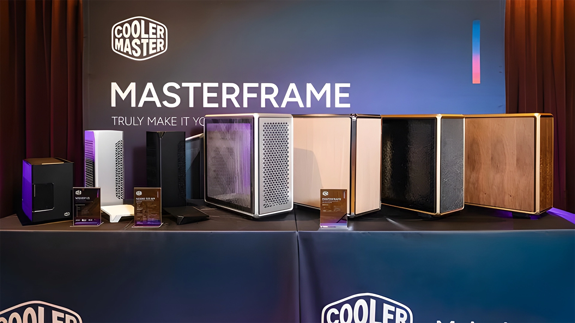 SFF MasterBox NR200P V3، کیس مید تاور جمع و جور Ncore 100 Air و سری کیس‌های مید تاور و قابل تنظیم MasterFrame Aluminum. این کیس‌ها امکان ساخت انواع سیستم‌ها را بدون نگرانی پیدا کردن کیس مناسب، با توجه به نیاز شما می‌توانند فراهم می‌کنند.